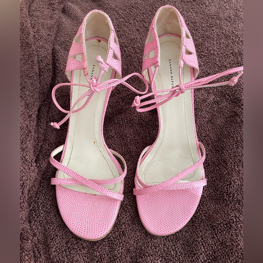 Pink Banana Republic Pebbled Leather Heels Shoes 7.5